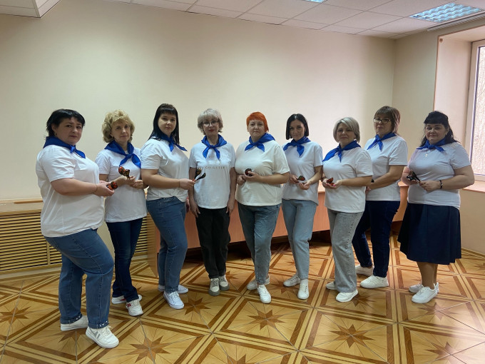 Оркестр ложкарей Оркестр ложкарей.